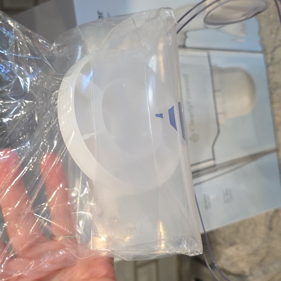 ClearlyFiltered Water Pitcher - Picture 7 of 9